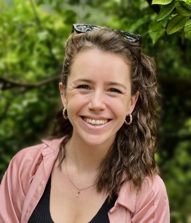 Sarah Hopkinson, wedding celebrant on the Côte d'Azur